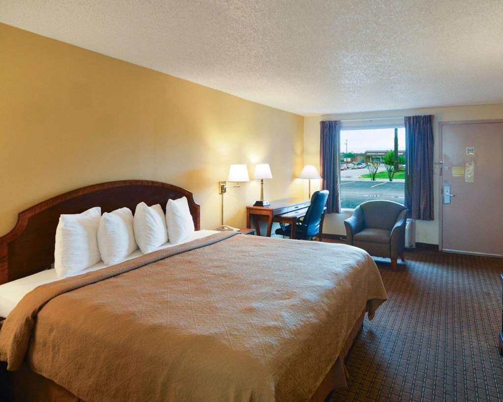 Quality Inn Gainesville Room photo