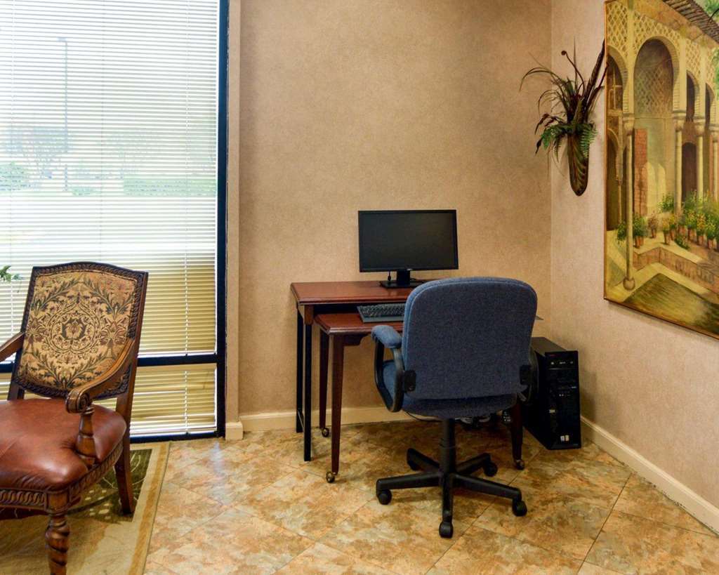 Quality Inn Gainesville Facilities photo